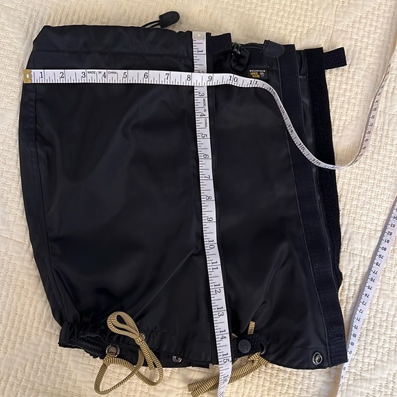 Moutain Hardwear Gaiters Small Black Never Used E3 - Picture 8 of 8